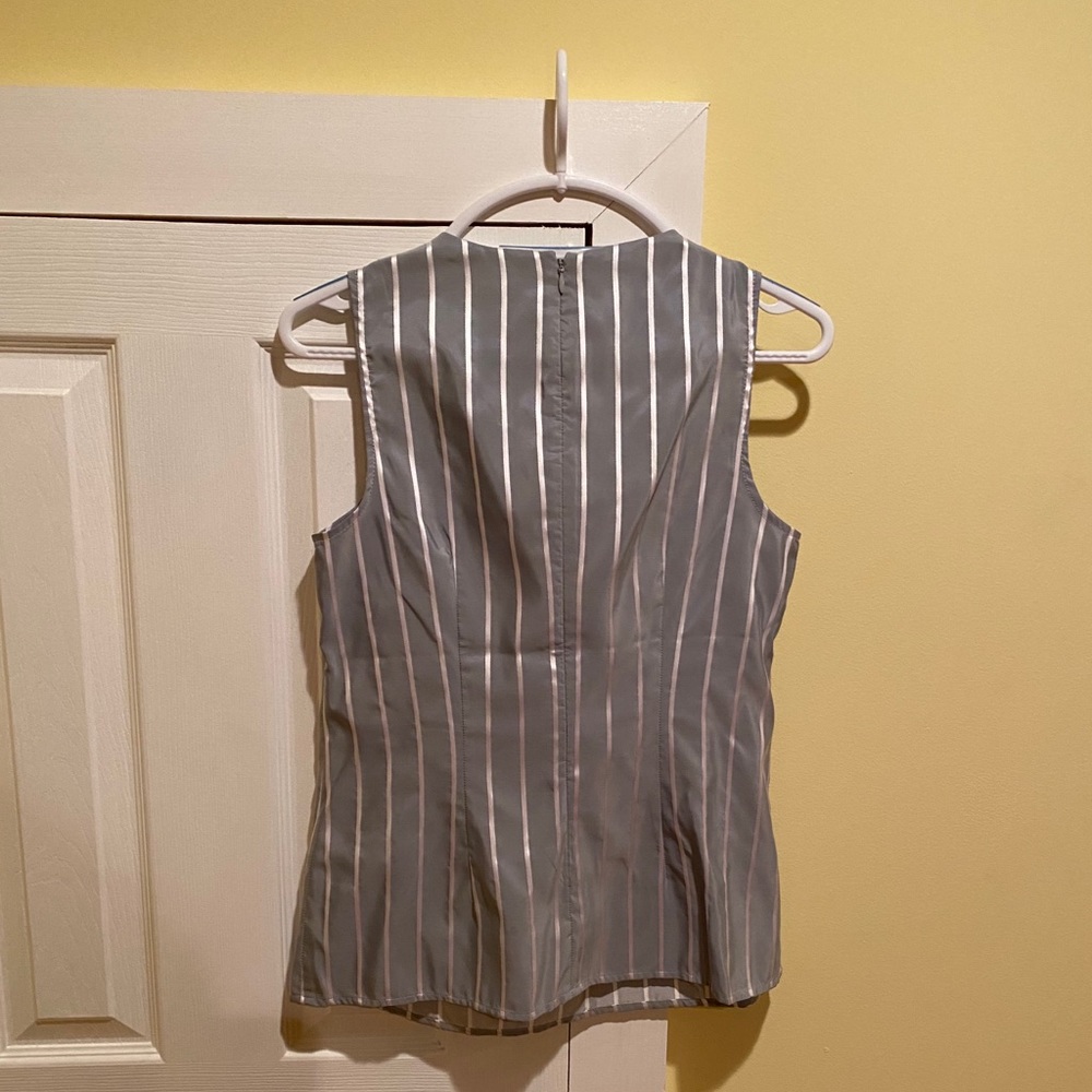 NWT tank - Picture 2 of 3